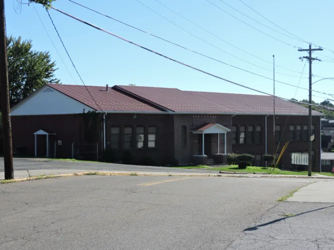 Former Weirton school building to be converted into apartments